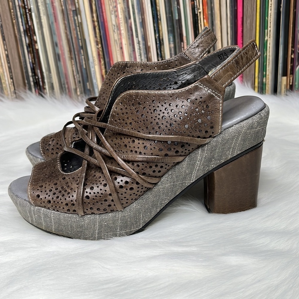 Antelope Block Heel Platform Sling Back Sandals W… - image 2